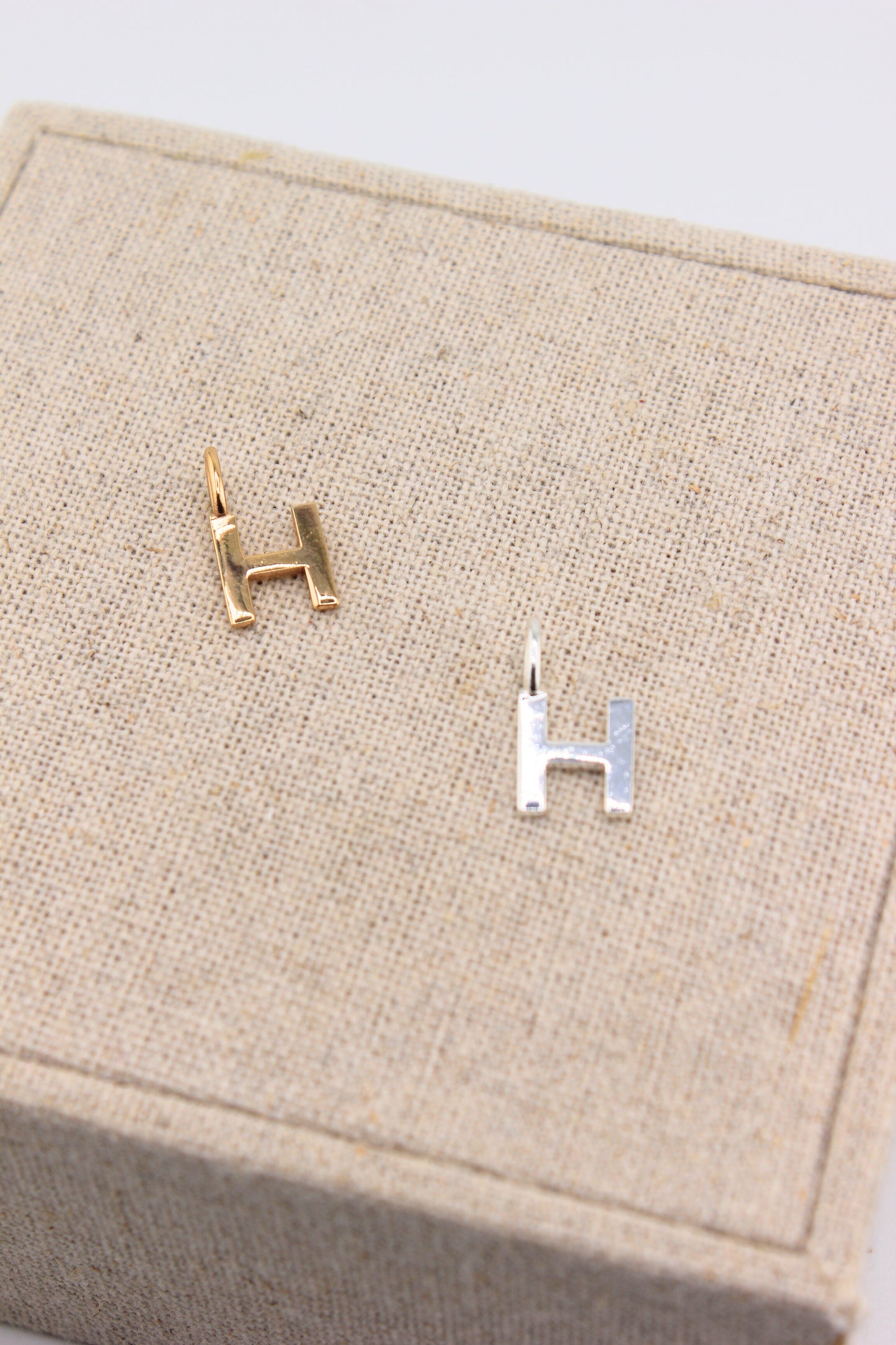 Anhänger Buchstabe H