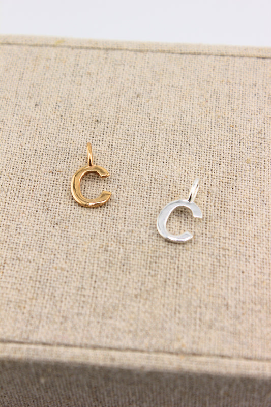 Anhänger Buchstabe C